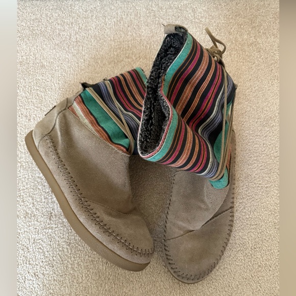 Tom’s woman’s shoes size 8.5 - Picture 1 of 5